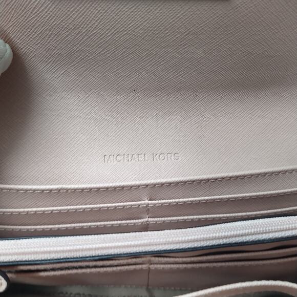 Michael Kors Pink Crossgrain Leather Pushlock Credit Card Bifold Wallet - Picture 12 of 16